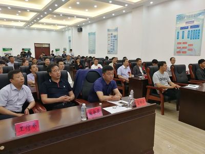 春耕定制季簽約儀式成功舉行，助力海倫“五谷雜糧”品牌拓展全國(guó)市場(chǎng)